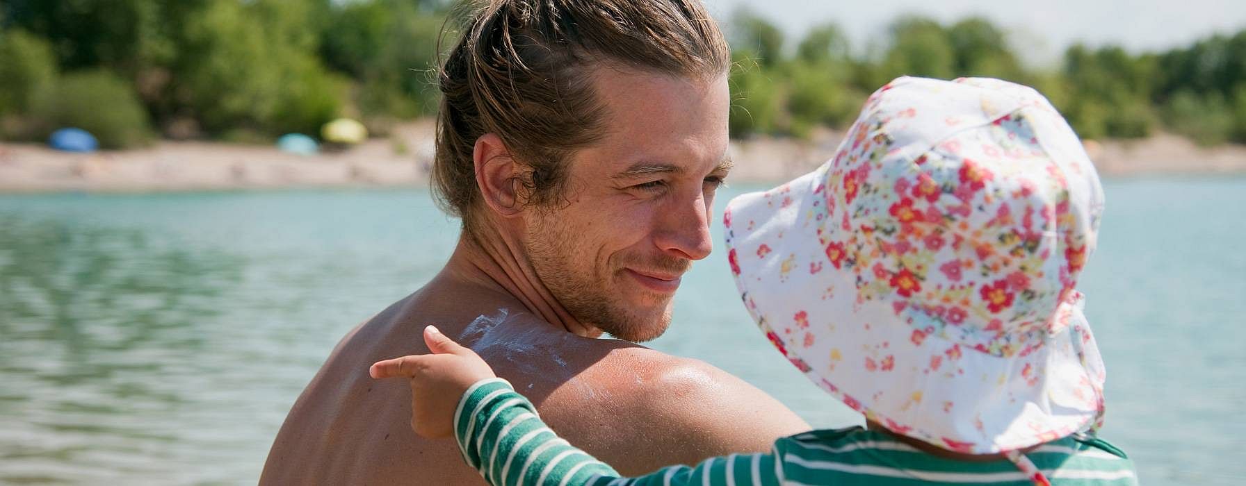 crème solaire père et enfant