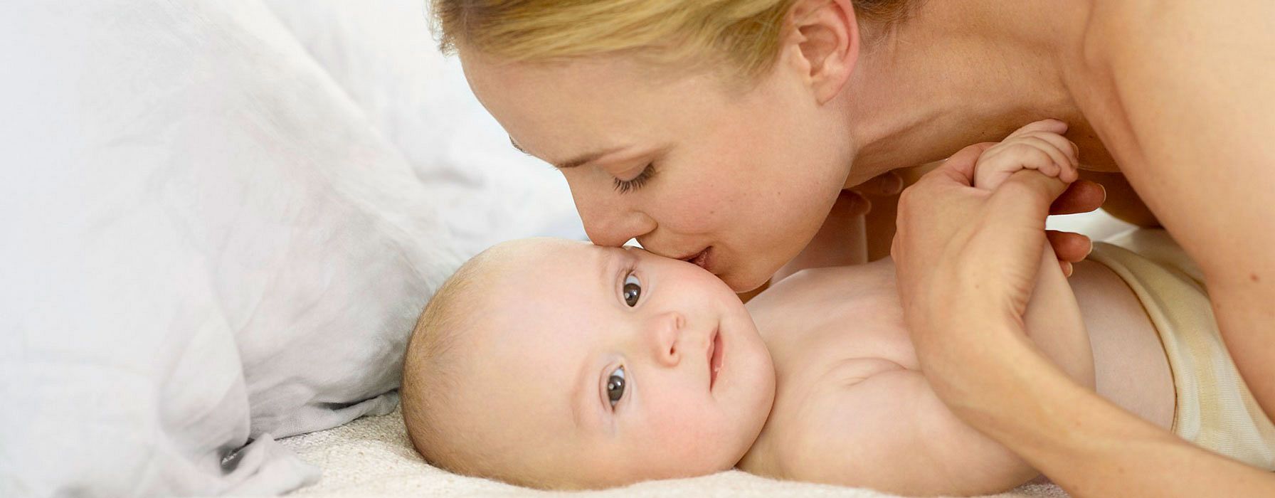 Les bons soins pour la peau douce de bébé