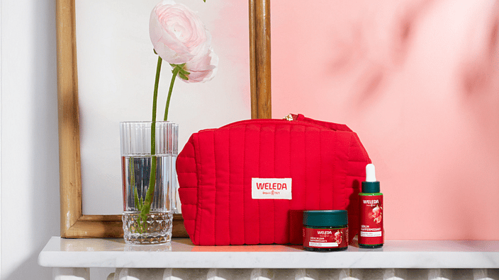 1 trousse rouge offerte