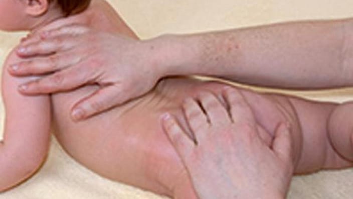 massage dos bébé