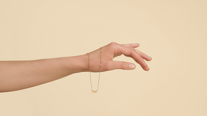 collier finition or Emma&chloé offert dès 69€ d'achat